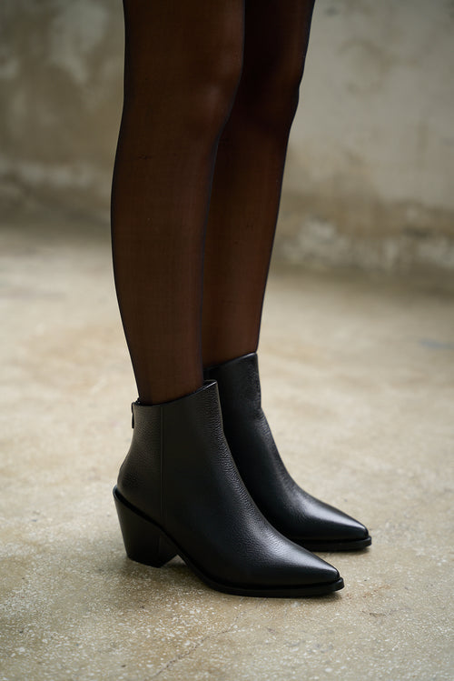 Mavlen Siyah Deri Bot